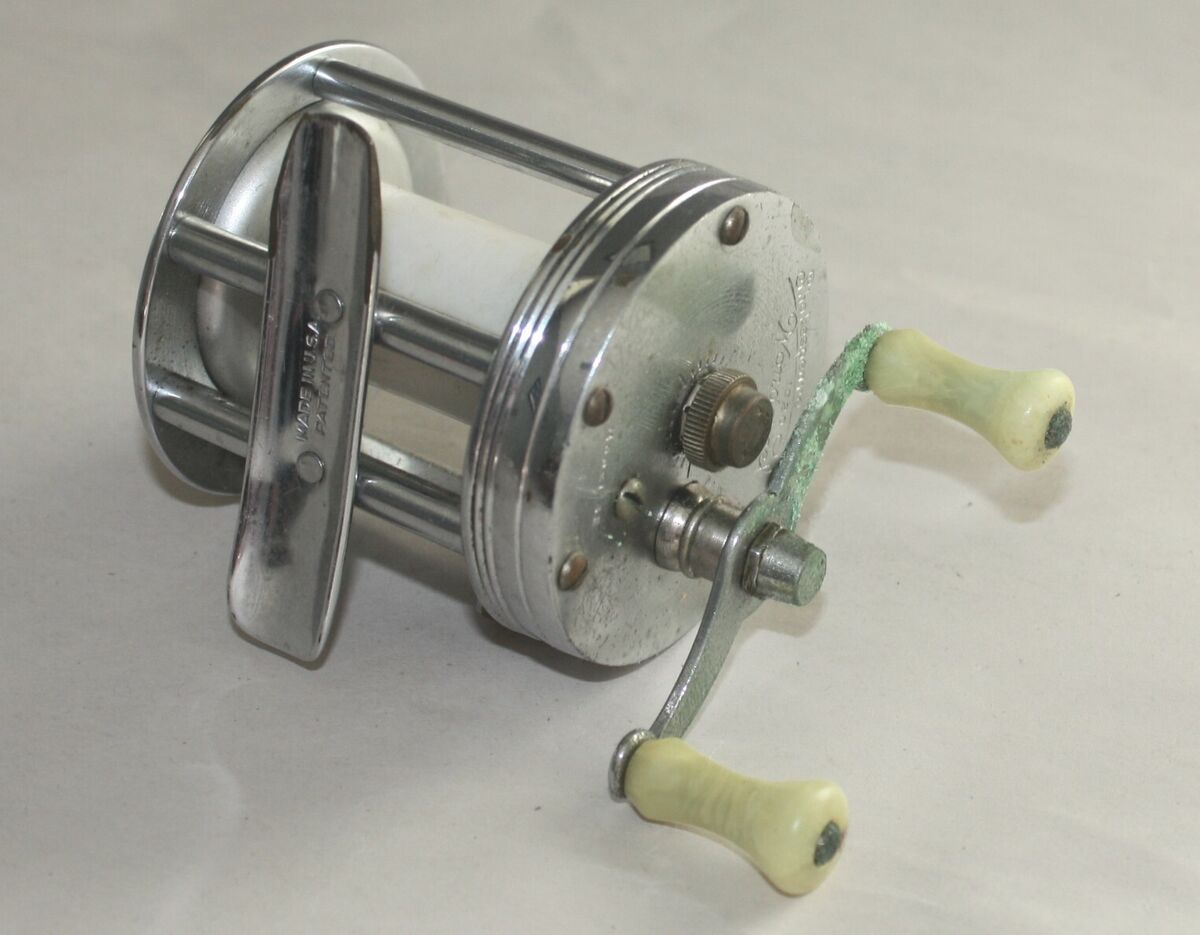 Shakespeare - Wondereel Fishing Reel, No. 1920 Model GE w Shakespeare - Wondereel Fishing Reel, No. 1920 Model GE w