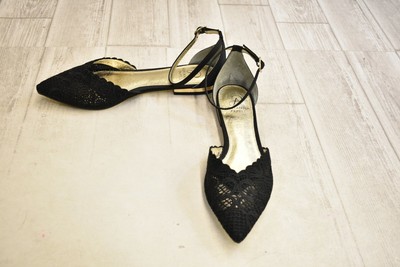 adrianna papell trala flat