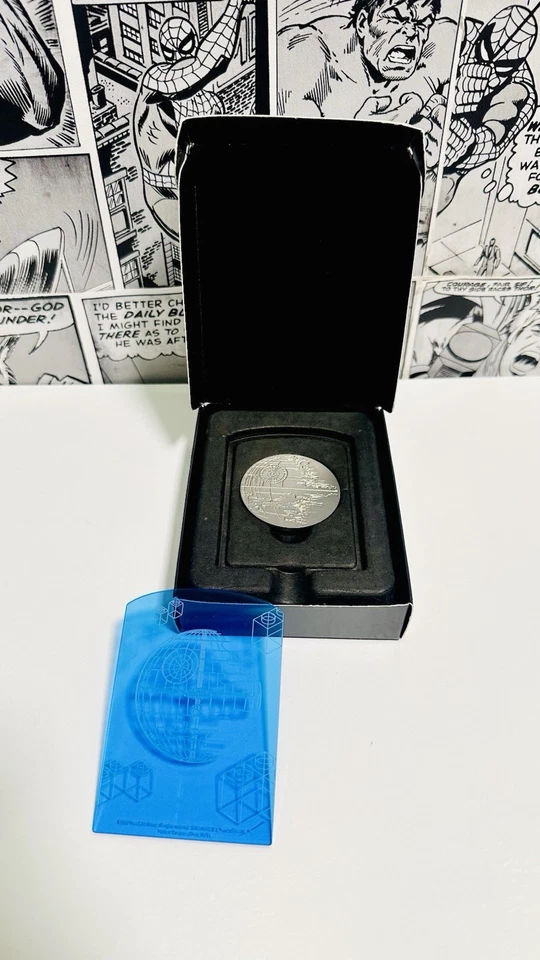 LEGO Star Wars 40th Annivesary Collectible Coin Blue Plans & Display Box 5007840 - Image 4 of 4