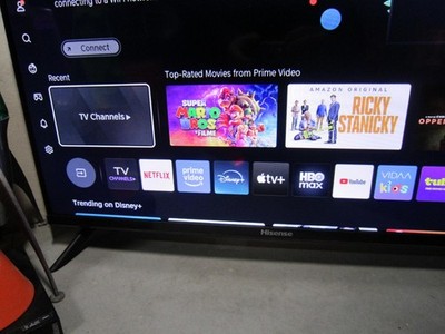 Beautiful Hisense A4 32” 32A45GV 2022 LED VIDA Smart TV No Rmt