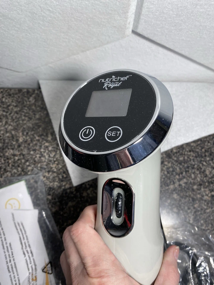 NutriChef PKPC235GR - Royal Sous-Vide Immersion Circulator Cooker - Image 3 of 3