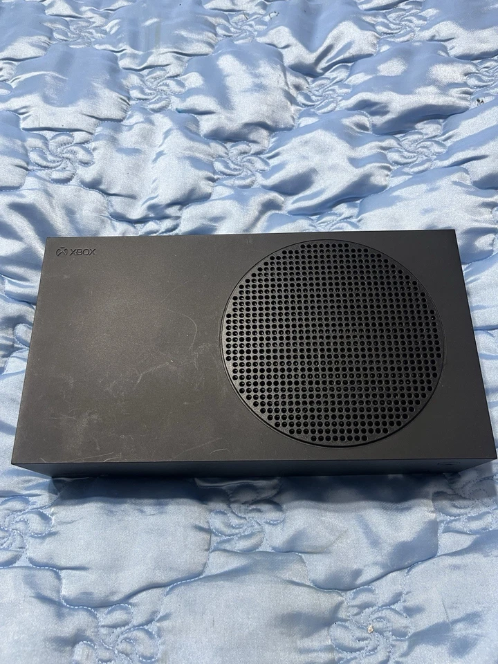 Microsoft Xbox Series X, photo 2 of 5