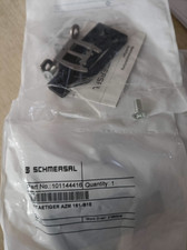 1PC NEW SCHMERSAL AZM 161-B1E latch actuator
