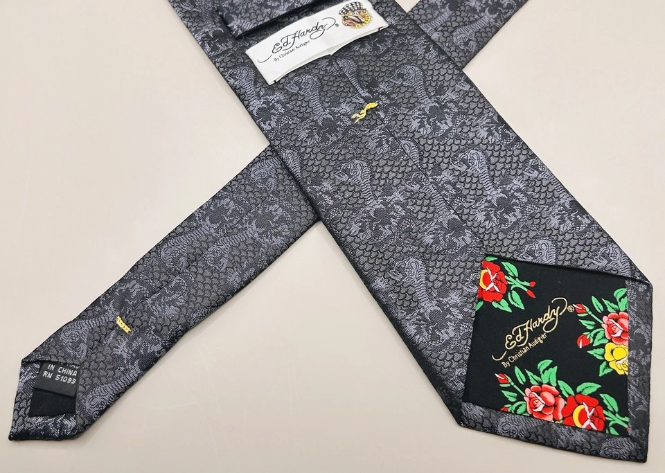 Corbata Ed Hardy de Christian Audigier All Over Cobras 100 % seda para hombre usada en excelente estado Foto 2 de 3