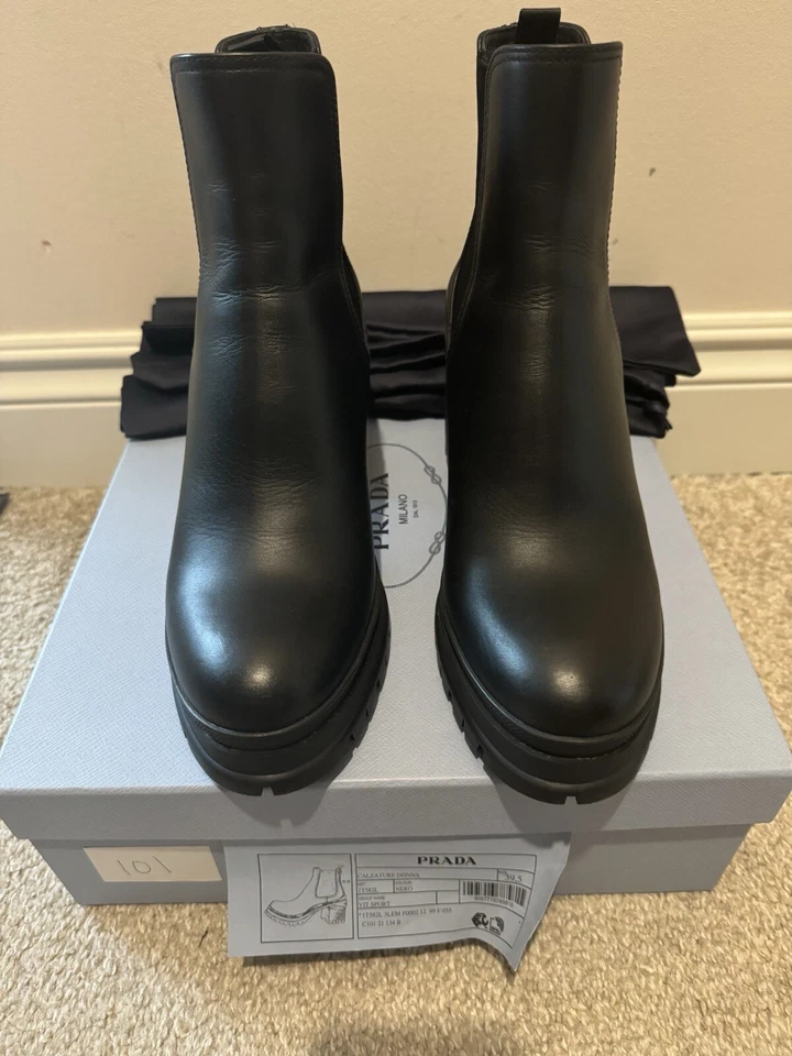 Bota Chelsea Prada  Foto 4 de 4