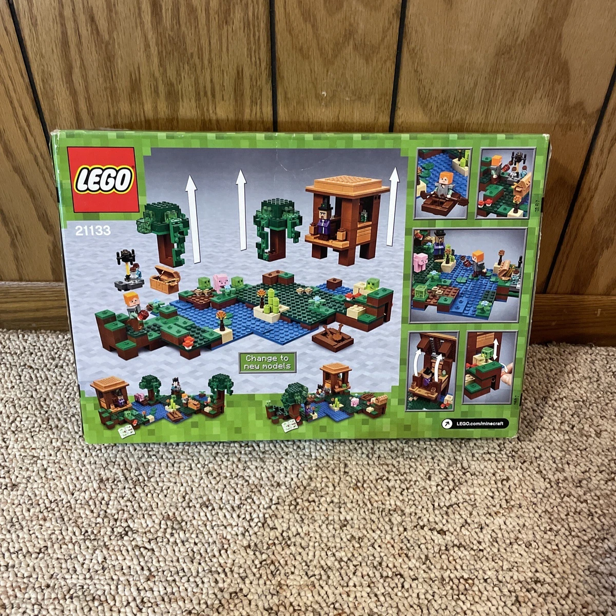 LEGO 21133 Minecraft The Witch Hut damaged box