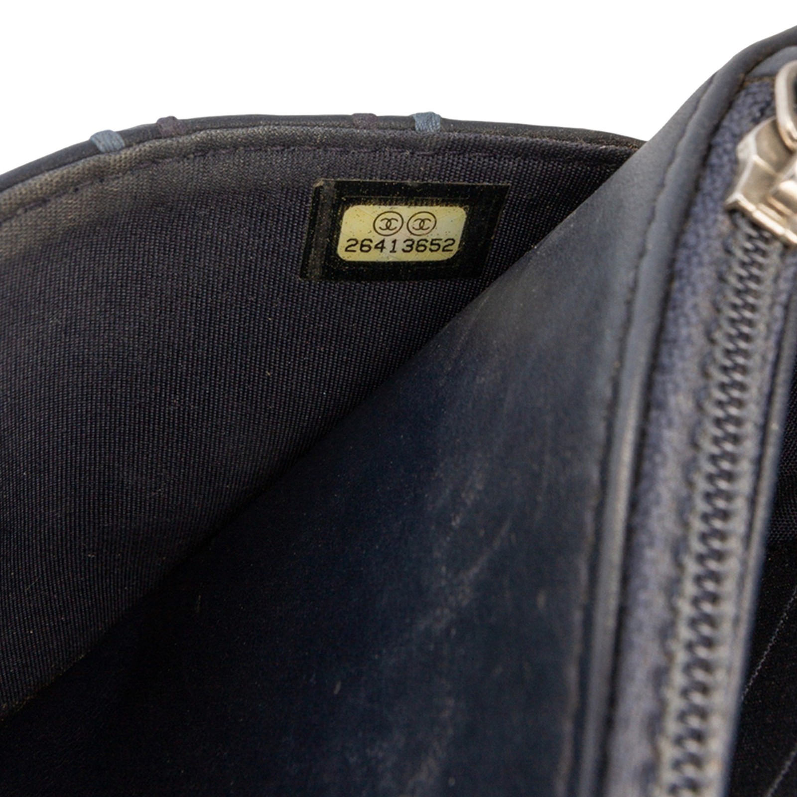 Authenticated Chanel CC Square Stitched Calfskin … - image 6