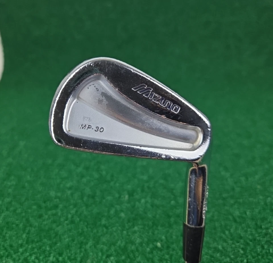 RH Mizuno MP-30 Grain Flow Forged 6 Iron Dynalite Gold R300 Regular Flex 38.25" - Image 2 of 4