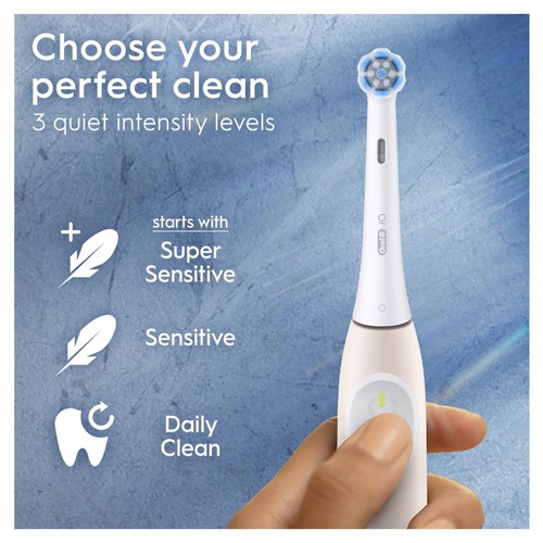 Oral-B iO2 Pink Rechargeable Electric Toothbrush with Bluetooth and Travel Case - Picture 4 of 4
