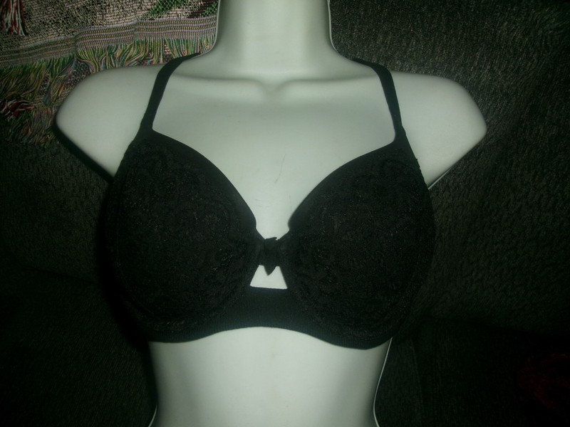 VICTORIA’S SECRET  BBV Lined Demi 34DD Bra