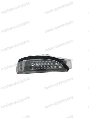 Side Mirror Light Turn Signal Lamp RH for Toyota Corolla 2014 middle east model