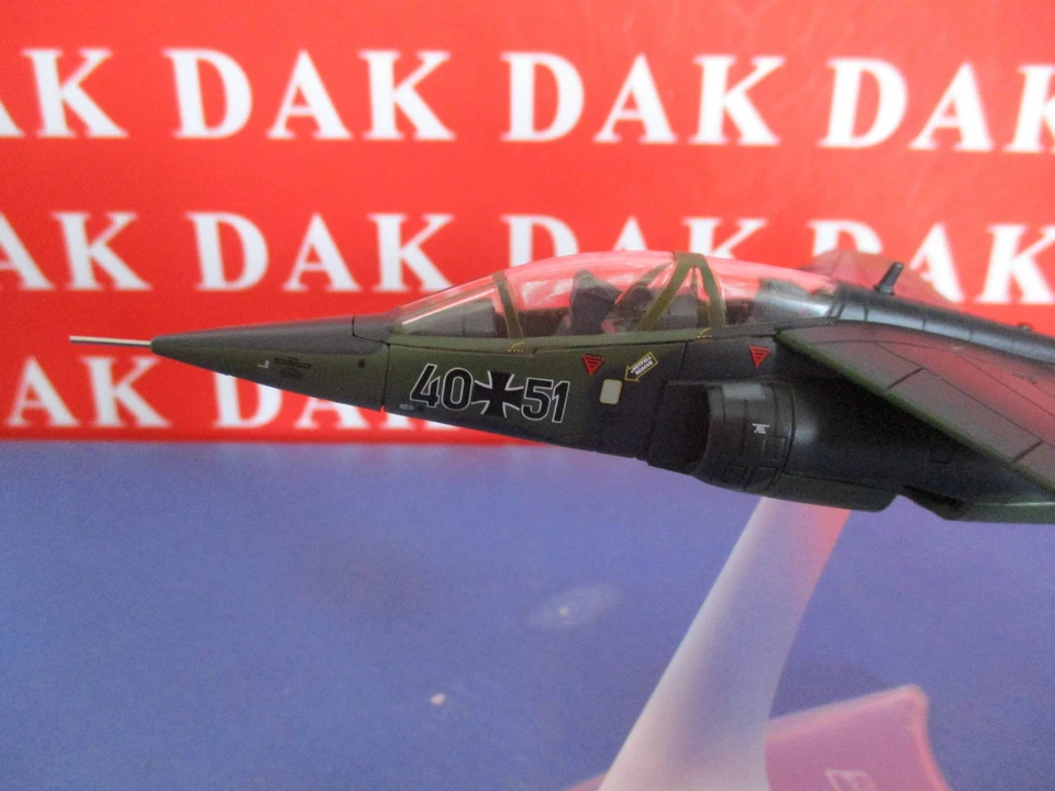Die cast 1/72 Modellino Aereo Dassault Dornier Alpha Jet A JaBoG 41 Germany - Immagine 4 di 4