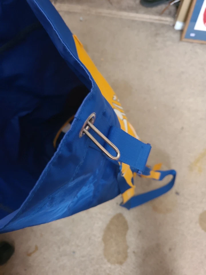 Awesome adidas Vintage team Adidas duffel bag gym bag sport bag Adidas - Image 4 of 4