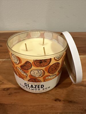 Bath & Body Works: 14.5 Oz 3-wick Candle: Glazed Cinnamon  display picture 1