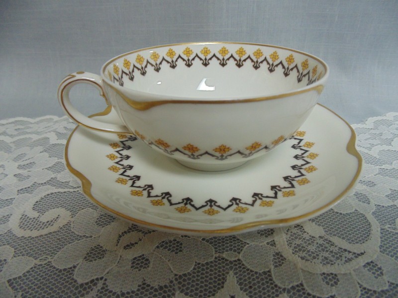 Haviland Limoges Teacup Saucer Schleiger 570B Gold Black Stylized Flowers