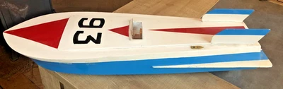 Canot / bateau de vitesse de bassin en bois laqué polychrome Long : 83 cm. - Photo 1/4