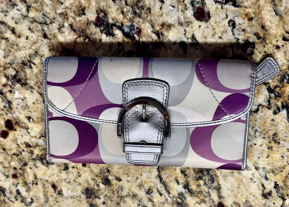 Coach Bag and Matching Wallet Set - Image 3 of 4