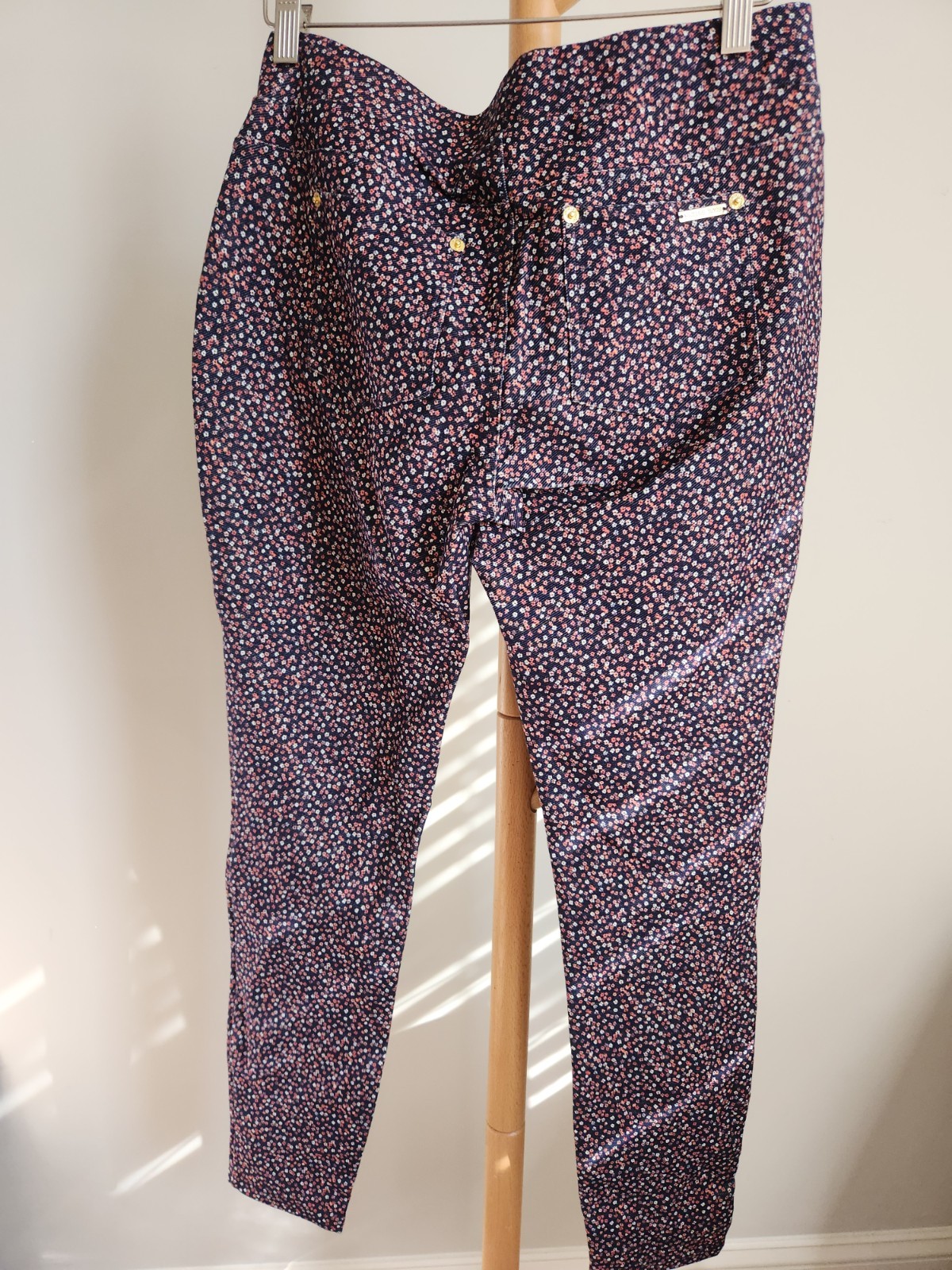 Michael Kors Floral Pants Medium New With Tags thumbnail 2