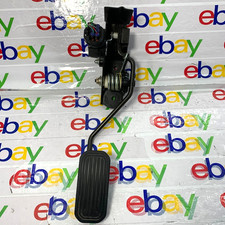 2002 - 2006 Toyota Camry Gas Pedal Accelerator Assembly Oem 2002 - 2006 Toyota Camry Gas Pedal Accelerator Assembly Oem