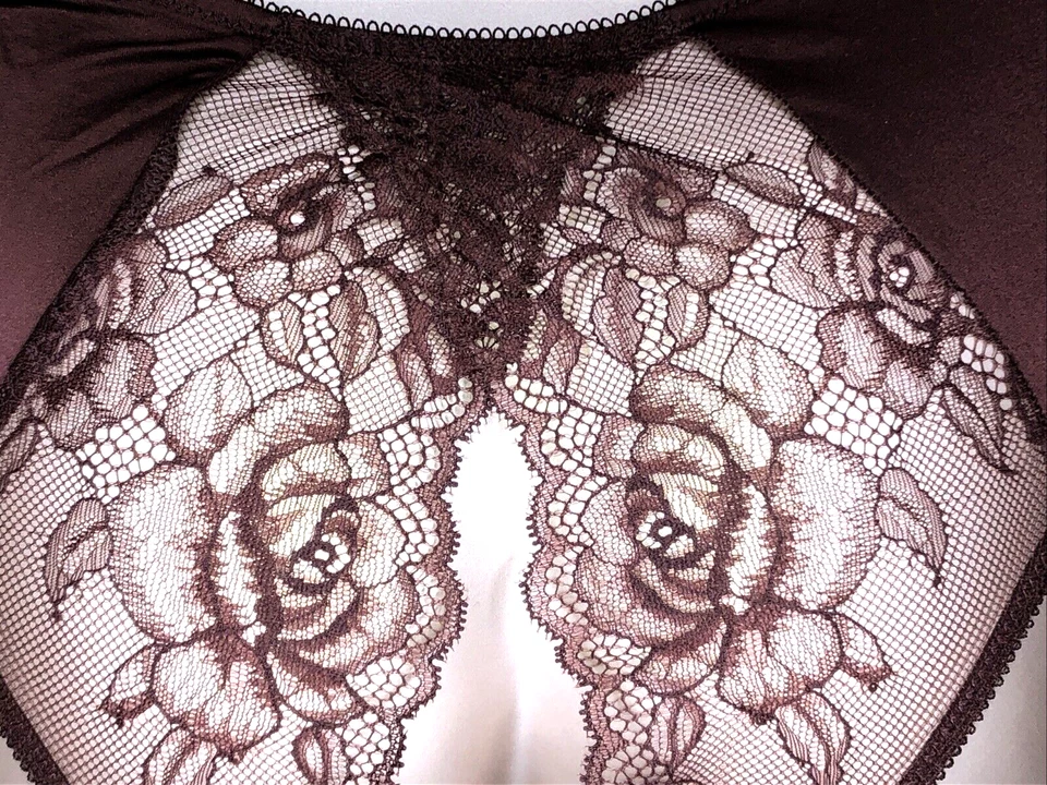 Victoria's Secret Very Sexy NWT XL Burgundy Crotchles Lace Cheeky Panty - Image 4 of 4