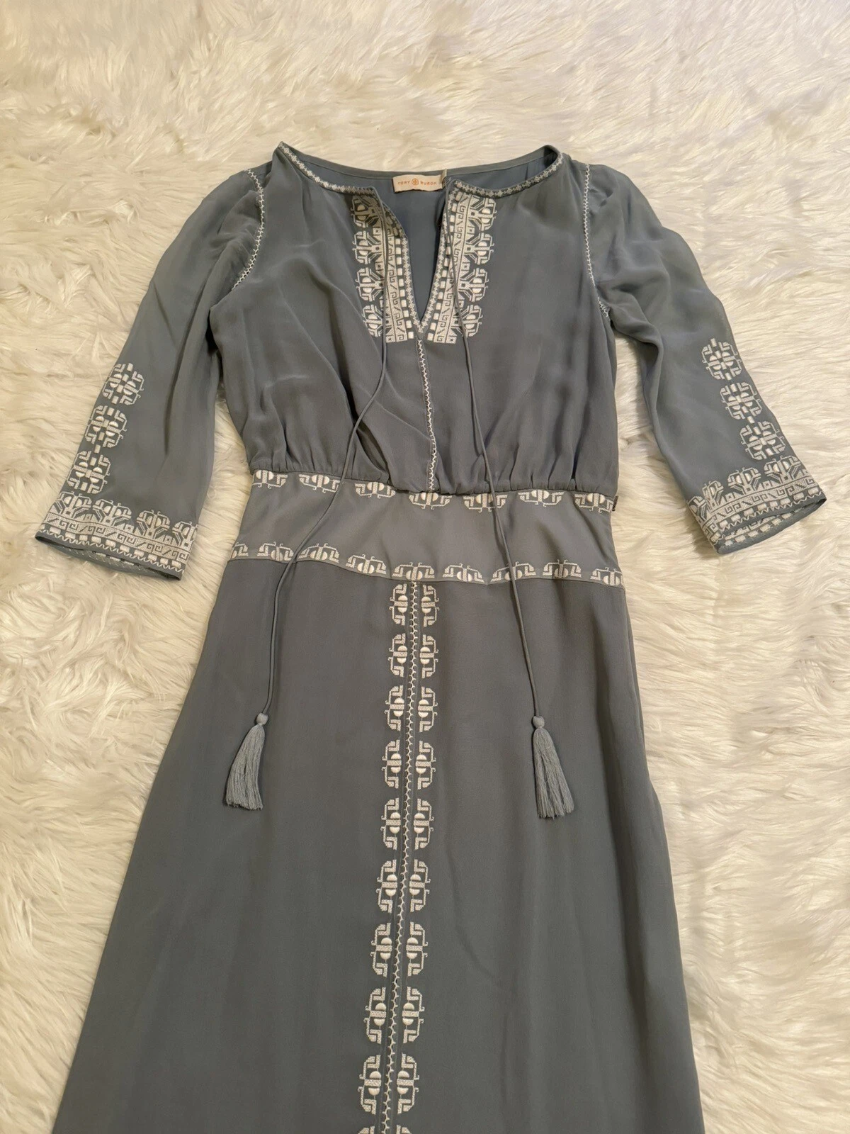 Abito Tory Burch nuovo 100% seta charlize caftano ricamato azzurro chiaro taglia 4