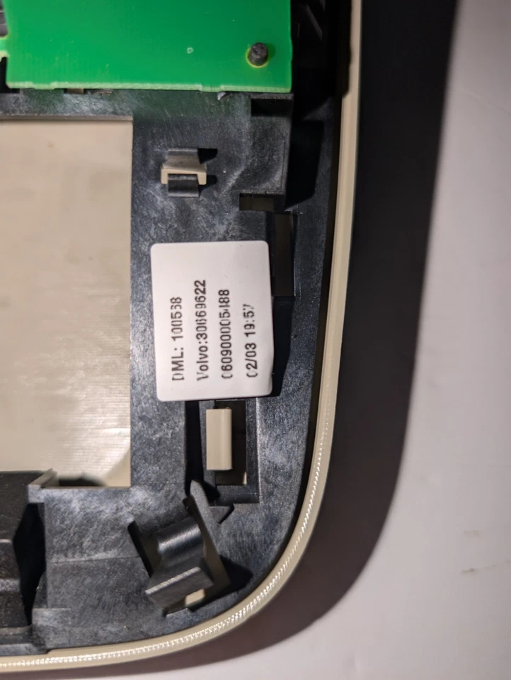 Lámpara de luz de mapa domo superior Volvo XC70 2003-2007 con espejo retrovisor Foto 4 de 4