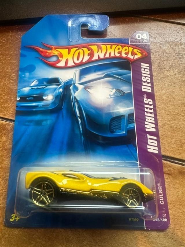 2007 Hot Wheels HW Design Cul8R #48 yellow