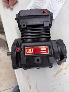 CAT TU-FLO 750 Air Compressor OR-9013