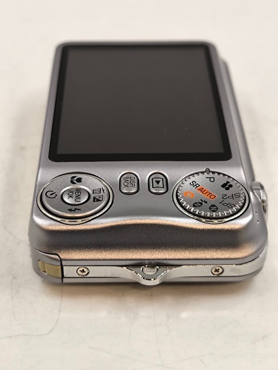 Fujifilm FinePix JX200 12.0 MP Digital Camera Silver - Working