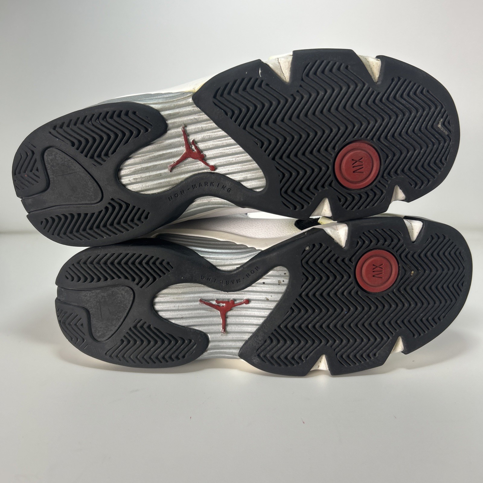 Nike Air Jordan 14 XIV Retro Black Toe 2014 Size 6.5Y, Women’s 8 ￼654963-102 thumbnail 4