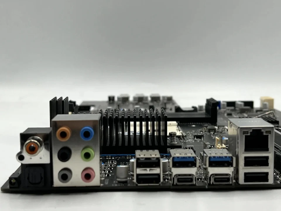 ALIENWARE AURORA RYZEN EDITION R14 AMD AM4 SOCKET B550 MOTHERBOARD K9TKY - Image 2 of 4