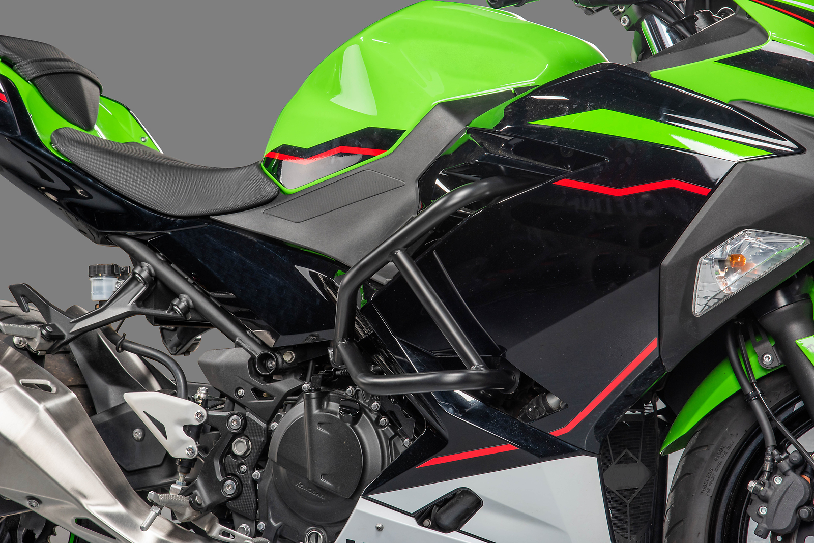 Engine Guards Highway Crash Bars Bumpers Stunt Cages For Kawasaki Ninja