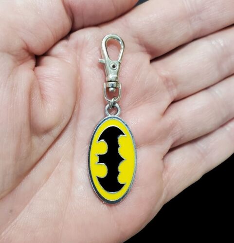 BATMAN CHARM DC COMICS DOG CAT COLLAR JEWELRY ZIPPER PULL FOR BACKPACK JACKET ET - Picture 3 of 3