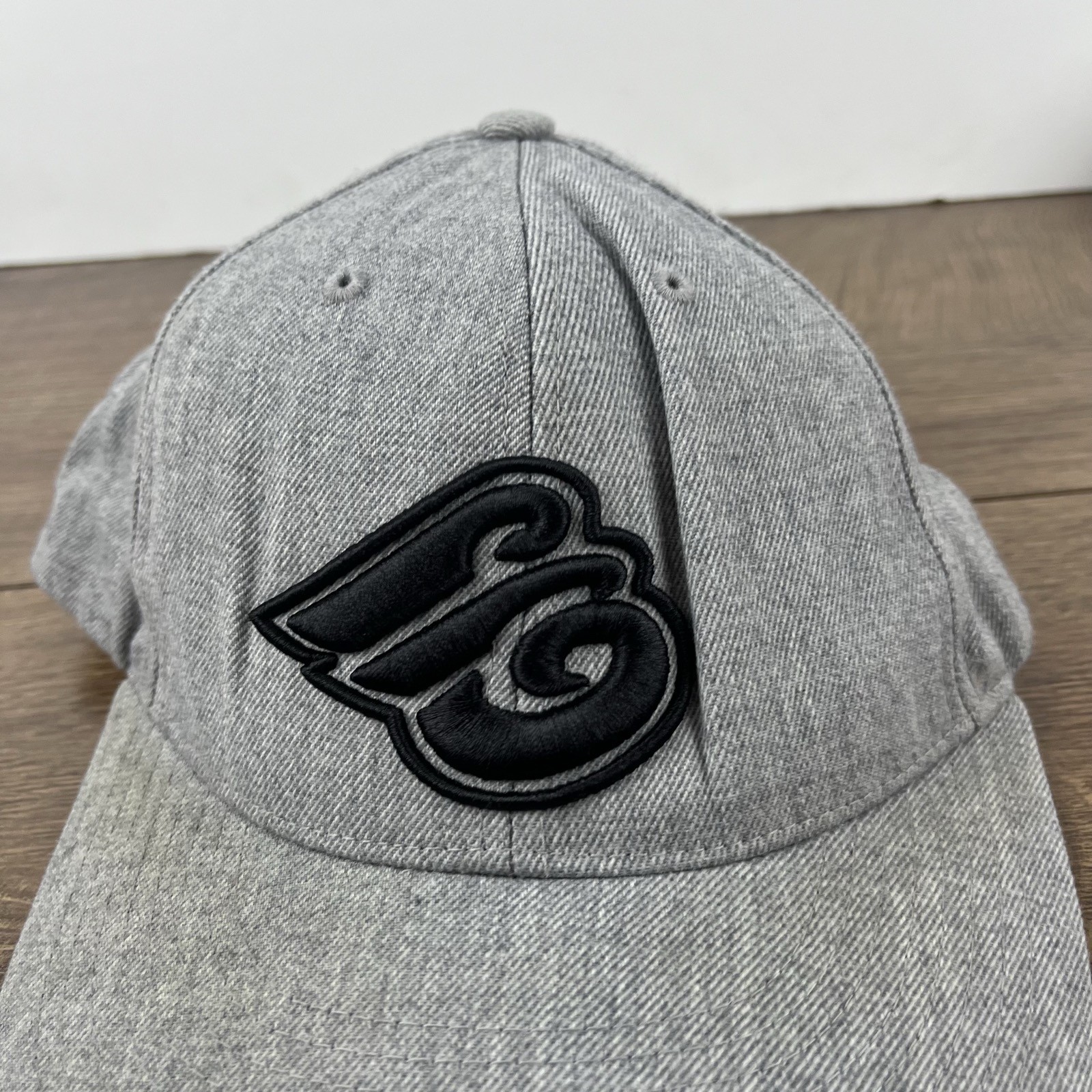 E Gray Snapback Hat Gray Adjustable Hat Adult Fit… - image 7