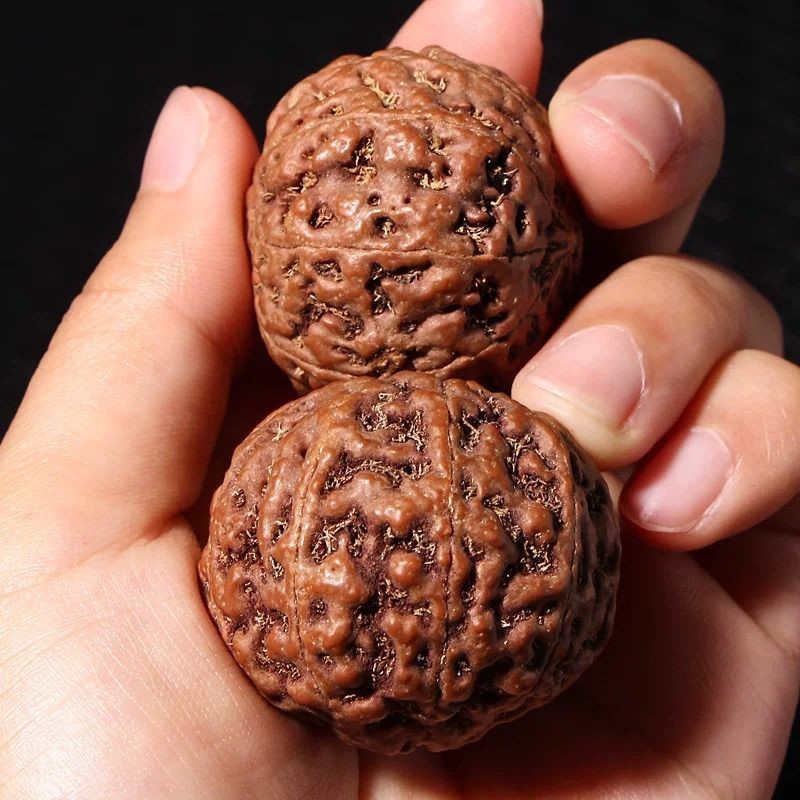 Bodhi Bead Hand Exercise Balls Eight Petal Pattern Pair 32-- 34mm
