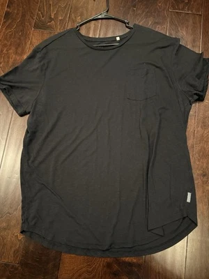 GUESS Los Angeles Men’s Thin Black Tshirt with Pocket Size 2XL - Image 1 of 4