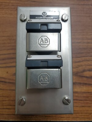 Allen Bradley 800H-2HX4 Pushbutton Station 800H2HX4 **MAYBE OPEN BOX** (CX24F)