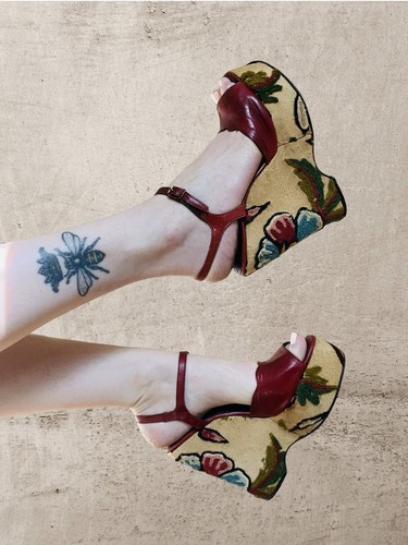Vintage 1970s 70s Red Leather Floral Embroidered Platform Sandals Wedges 8.5 8 - Image 1