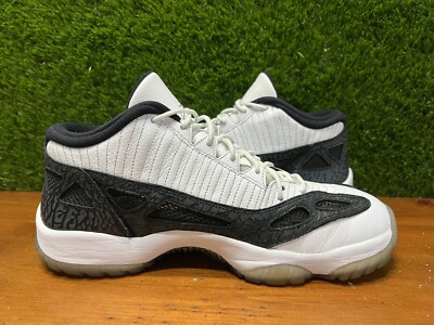 Nike Air Jordan 11 XI Retro Low Men Size 11 306008-100 2011 Black