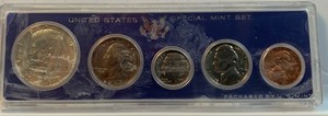 1967 United States Special Mint Set. Uncirculated 5 Coins In Plastic Cover.🪙￼￼