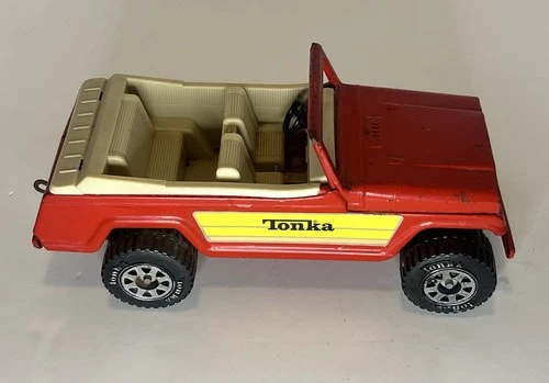 Vintage 1970'S TONKA Red Jeepster Pressed Steel Toy Metal Vehicle MR-970 Wheels