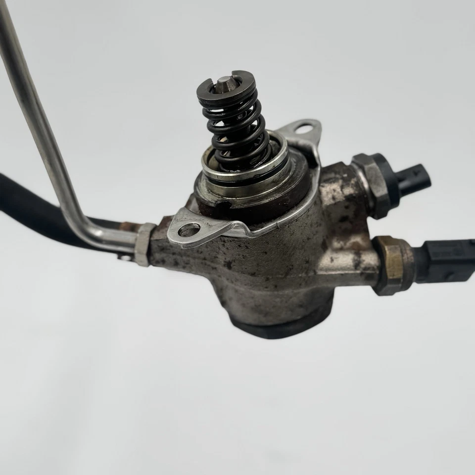 Audi A4 A5 A6 Q5 V6 3.2 2009-2012 inyección directa bomba de combustible de alta presión OEM Foto 3 de 4