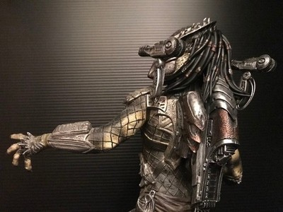 Sideshow AVP2 Wolf Predator 1/5 Scale Statue