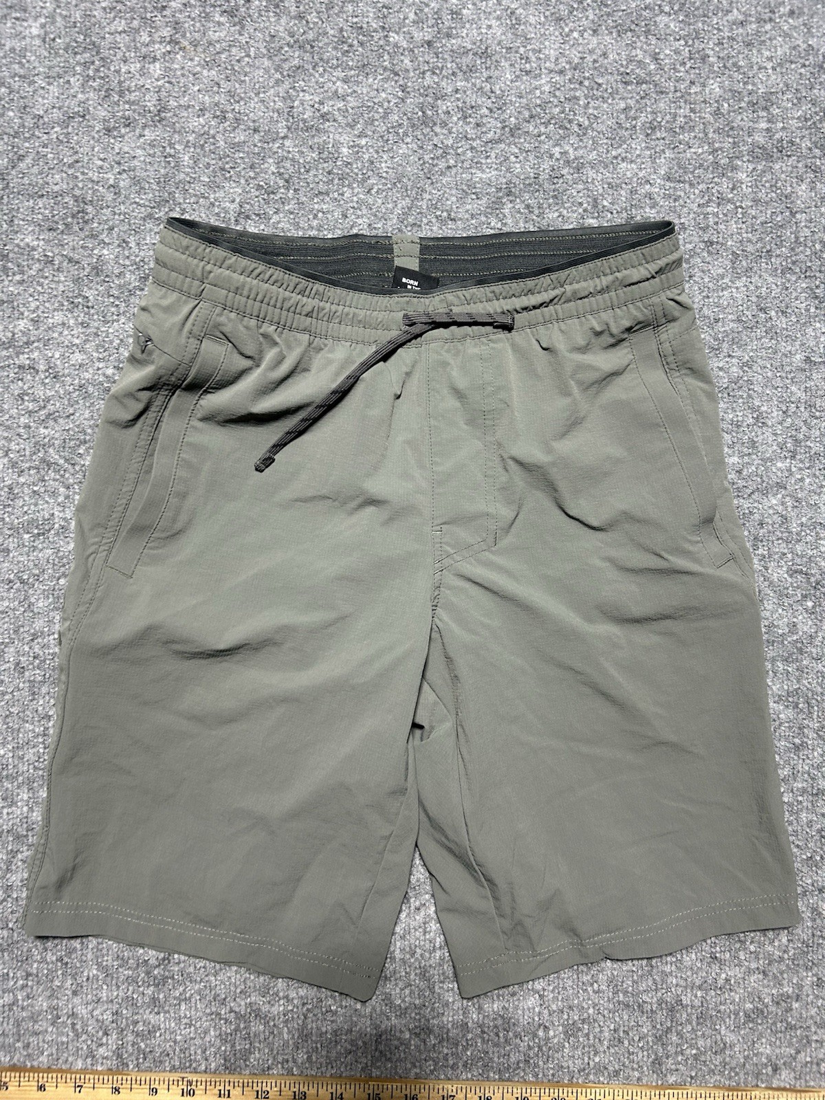 Kuhl Kruiser Shorts Men’s Small Gray Performance 10” Hiking Outdoors Gorp