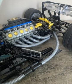 Lego Technic 8458 F1 Silver Champion Formula 1 Race Car Set 100% Complete 2000