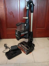 Shark cordless vacuum cleaner 