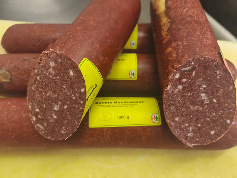 9x dunkle Hundewurst/ Naturprodukt / Metzgerqualität / Hundefutter/ Fährtenwurst - Bild 2 von 3