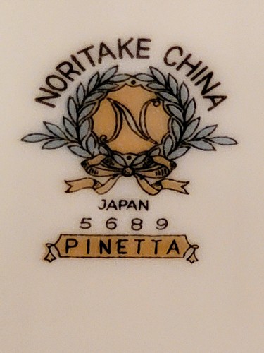 Plato/s de pan PINETTA de Noritake Pinecones~Precio por volumen con recorte de platino~E.U.C - Imagen 2 de 10