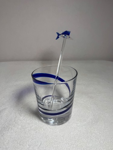Handblown Swirl Glass Tumbler w/ Blue Marlin Swizzle Stick Stirrer Home Bar VTG