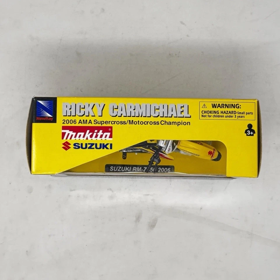 New-Ray 1:12 2006 Makita Suzuki RM-Z450 Ricky Carmichael RC4 Diecast Model - Image 4 of 4